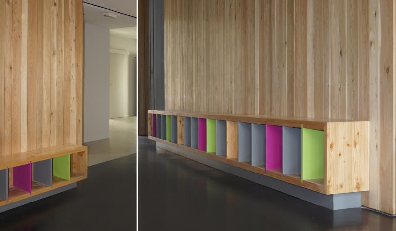 Détail du banc d'entrée avec rangements Détail du banc d'entrée avec rangements